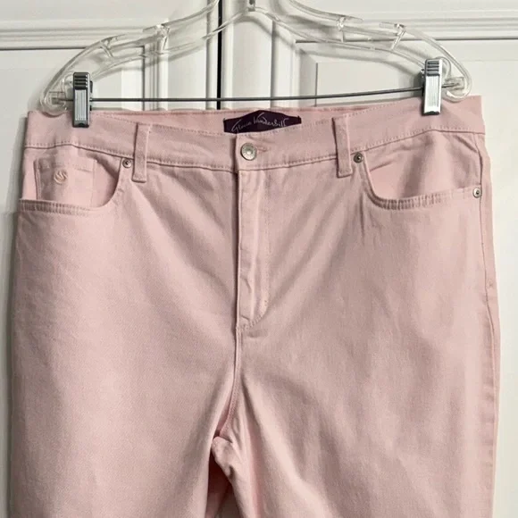 NWT Womens Sz 16P Gloria Vanderbilt Amanda  High Rise Straight Leg Pink Jeans - Picture 2 of 11